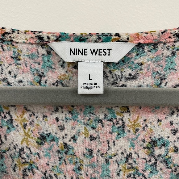 Nine West Floral Wrap Dress Size Large - Picture 3 of 3